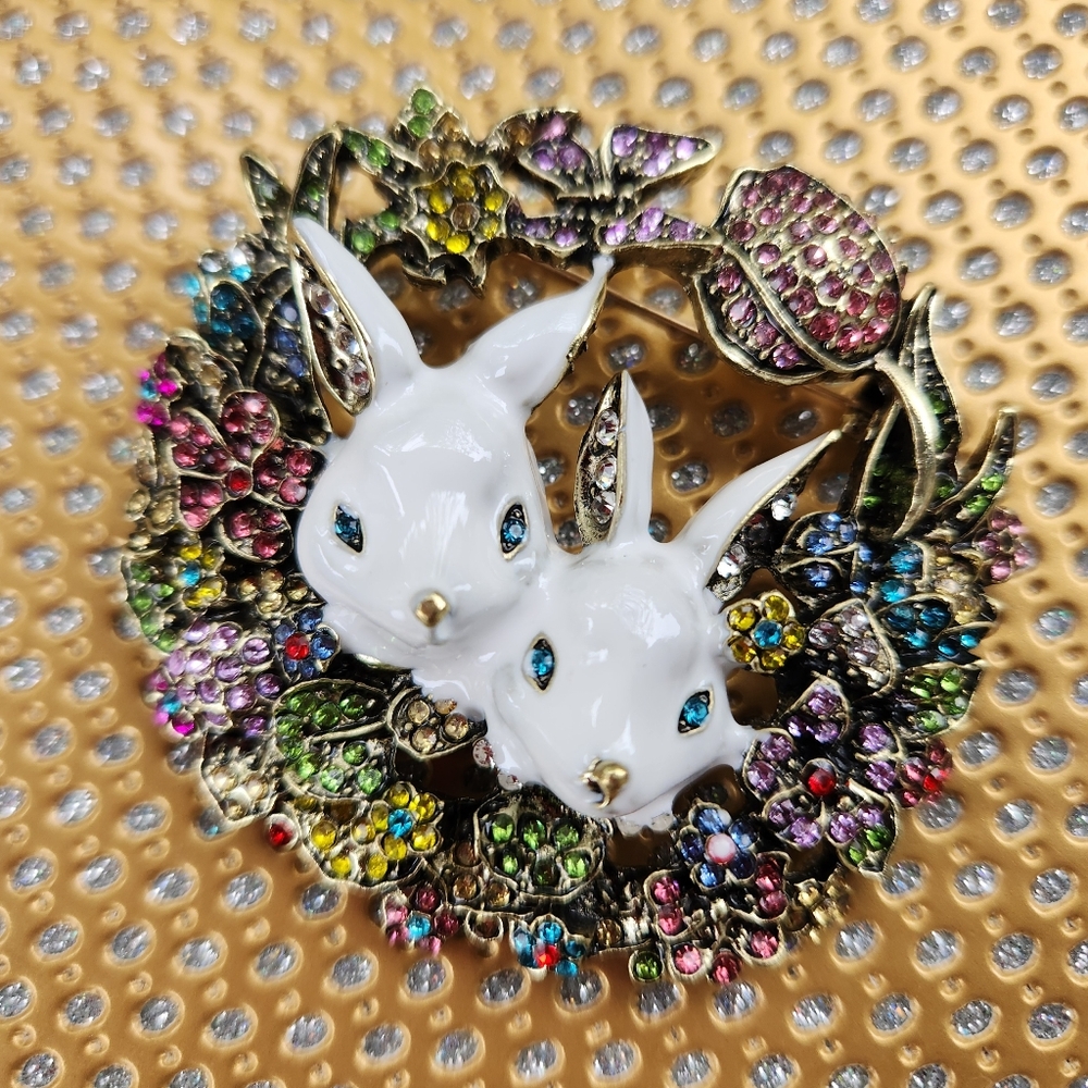 High Fashion Easter Bunnies Brooch/Pin